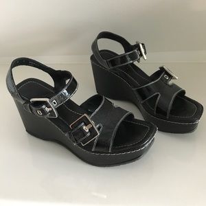 Donald J Pliner March wedge patent leather sandal